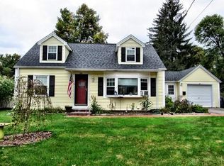 28 Arnold St, Palmer, MA 01069