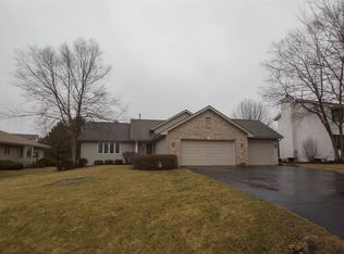 7068 Rye Ridge Trl, Cherry Valley, IL 61016