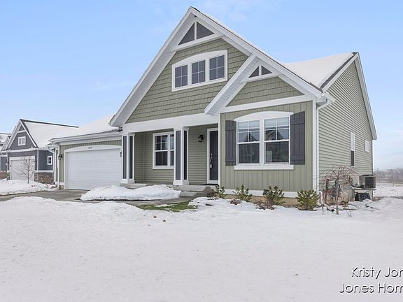 3rd image of 2355 Trailside Dr