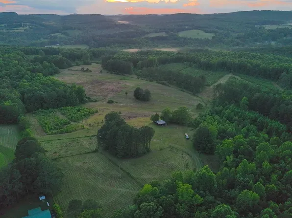 417 County Road 582, Collinsville, AL 35961