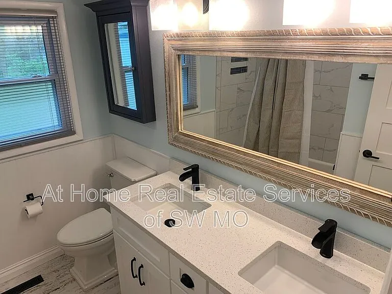 2322 E Langston St — Photo 13