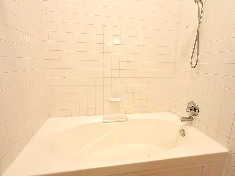 2525 15th St #2B — Photo 11