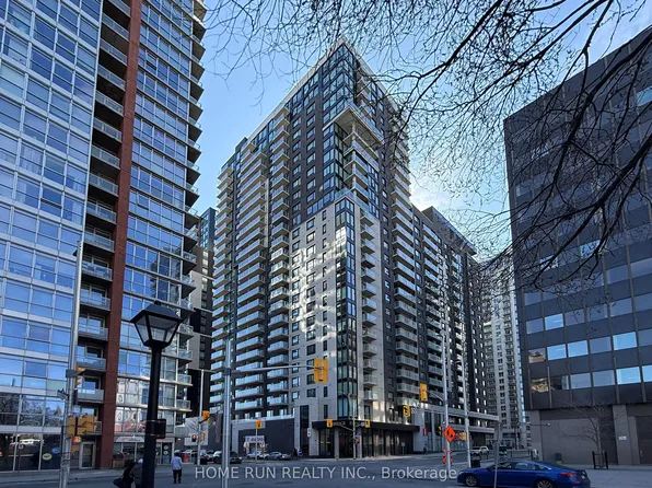 180 George St #1103, Ottawa, ON K1N 9M2