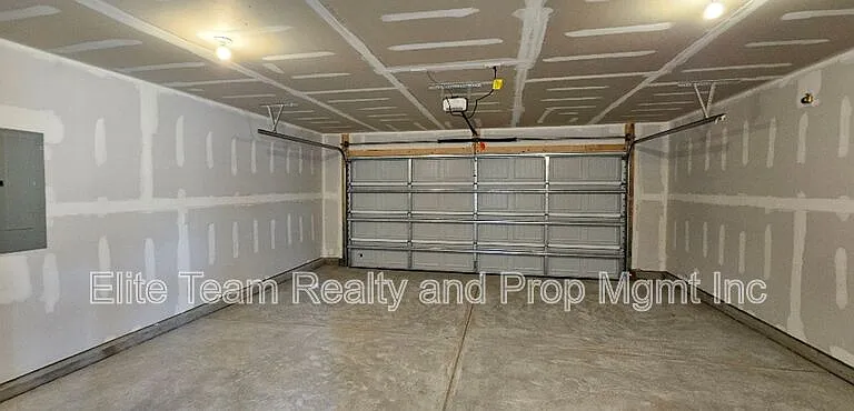 1615 Cannonball Ln — Photo 30