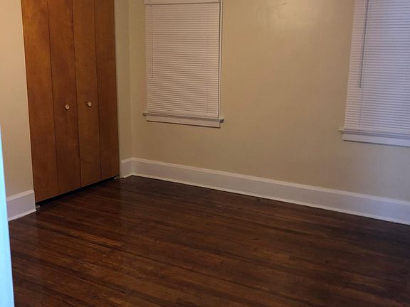 3rd image of 1595 Huguelet St