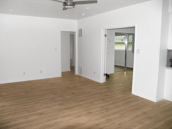 3rd image of 953 5th St APT 10