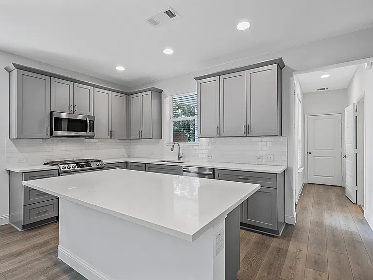 228 Sunset Ln — Photo 34