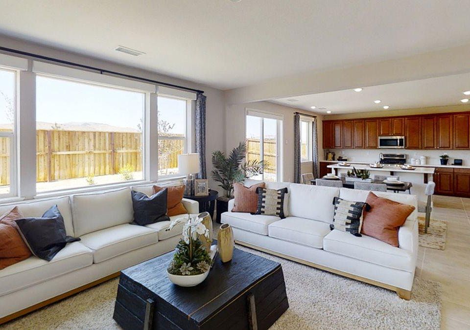 2nd image of 1255 Monte Verde Way
