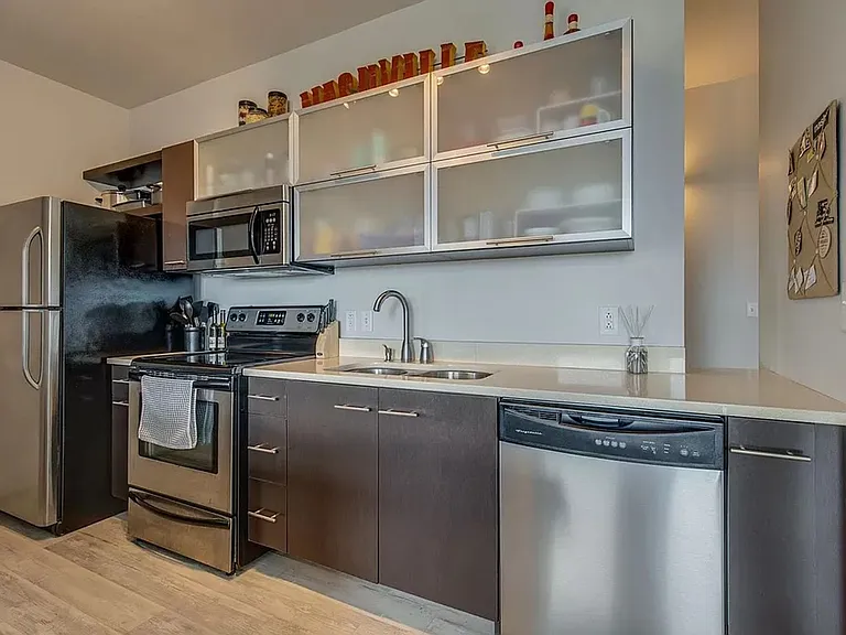 2115 Yeaman Pl #313 — Photo 3