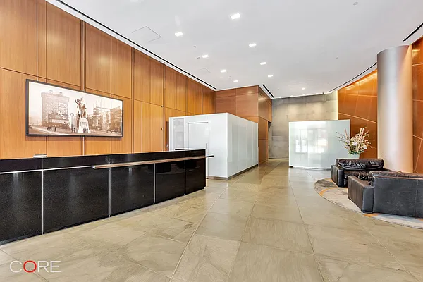 Rented by CORE | media 11