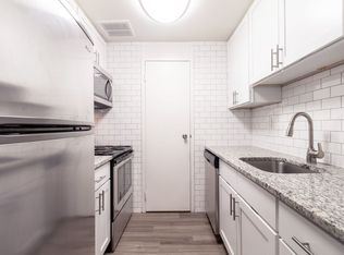 2215 Arch St APT 414, Philadelphia, PA 19103