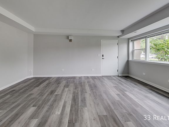 4th image of 551 W Euclid Ave APT 201