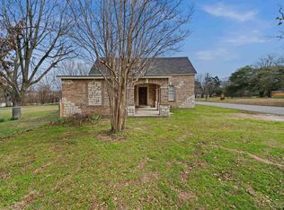518 S Boyd St, Lindale, TX 75771