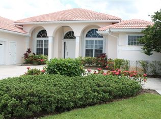 8153 SE Double Tree Dr, Hobe Sound, FL 33455