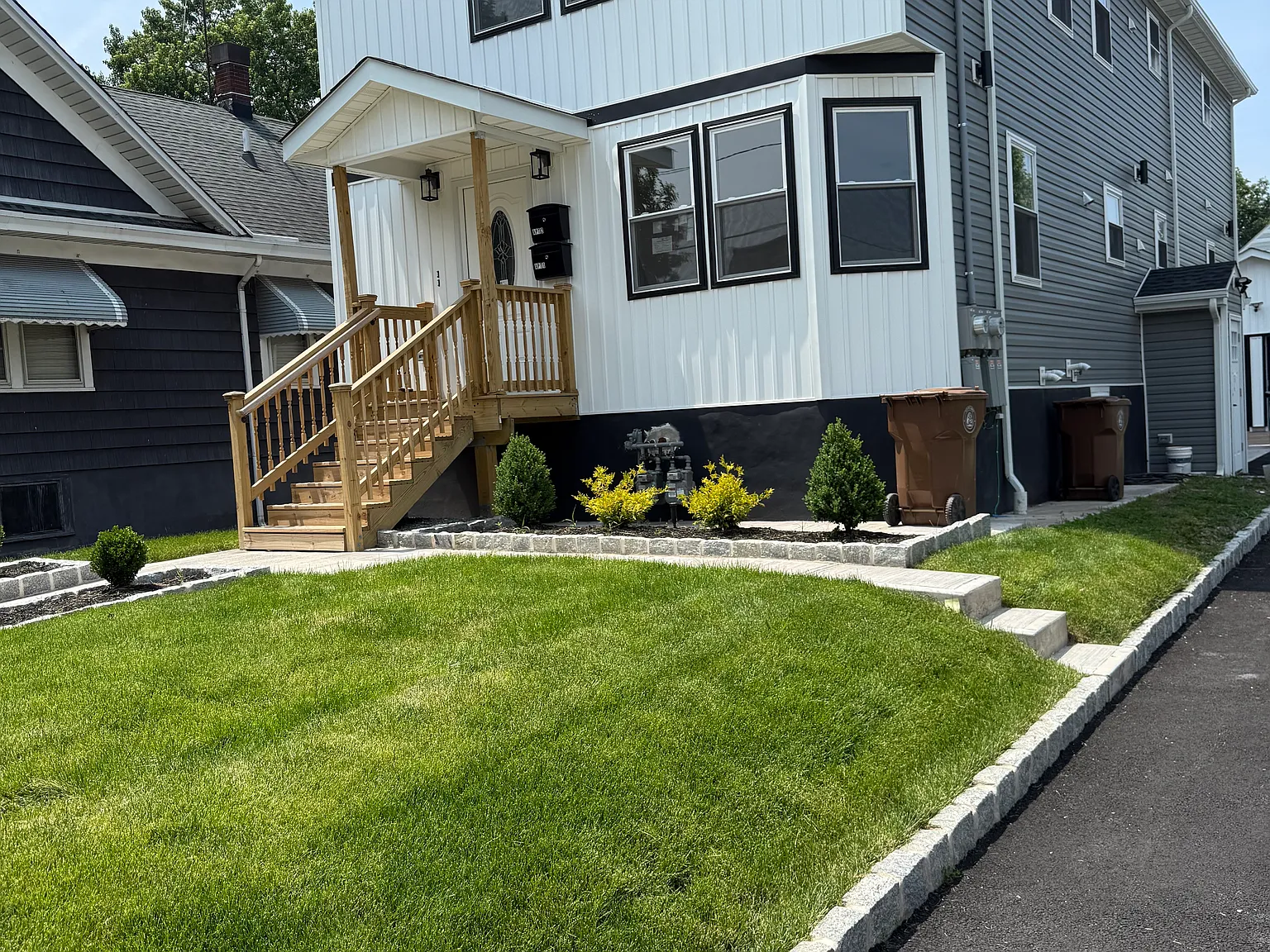 3 bed, 1400 sqft, $3,200 — Photo 2