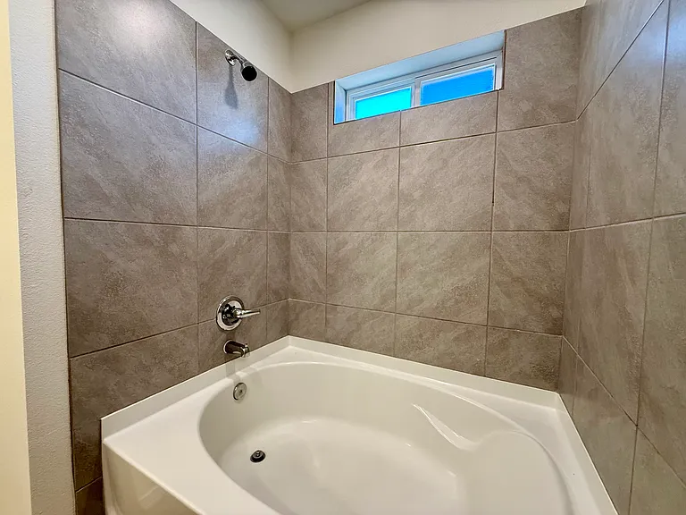 267 San Clemente Ave NW — Photo 20