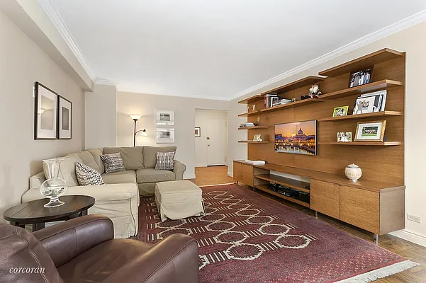 Sold by Corcoran | media 21