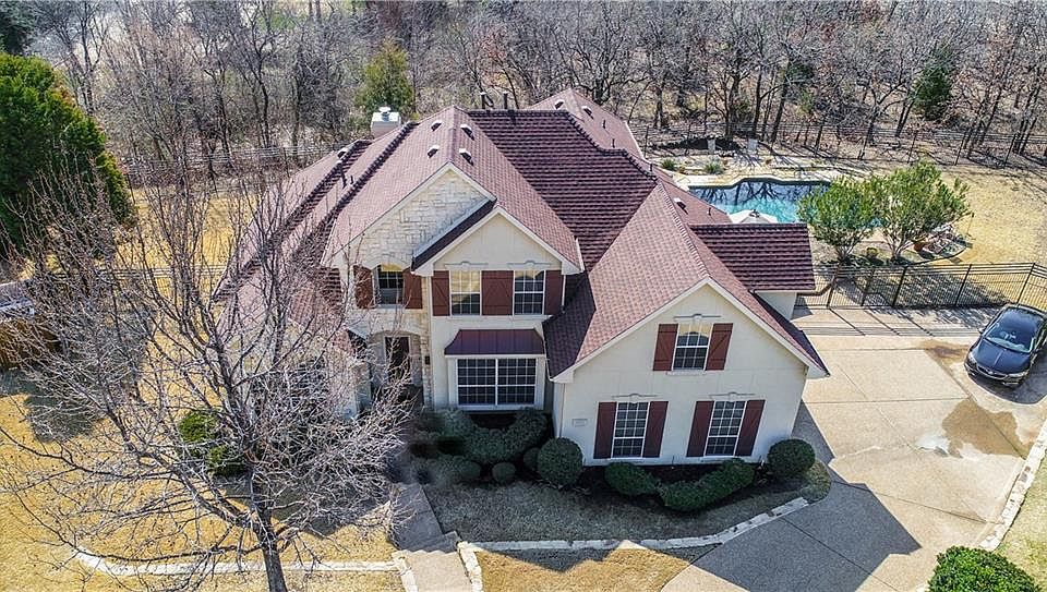 1st image of 903 Spring Park Ct