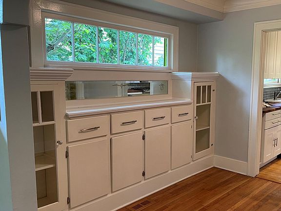 Dining room built-in sideboard