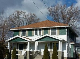 1047-1049 Linden St, Sharon, PA 16146