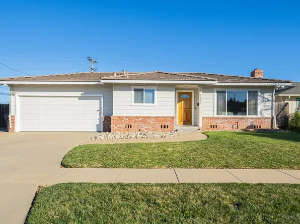 1643 Cupertino Way, Salinas, CA 93906