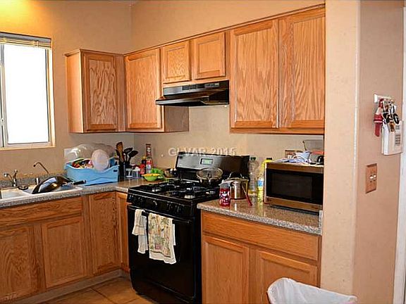 3rd image of 2616 La Mata St
