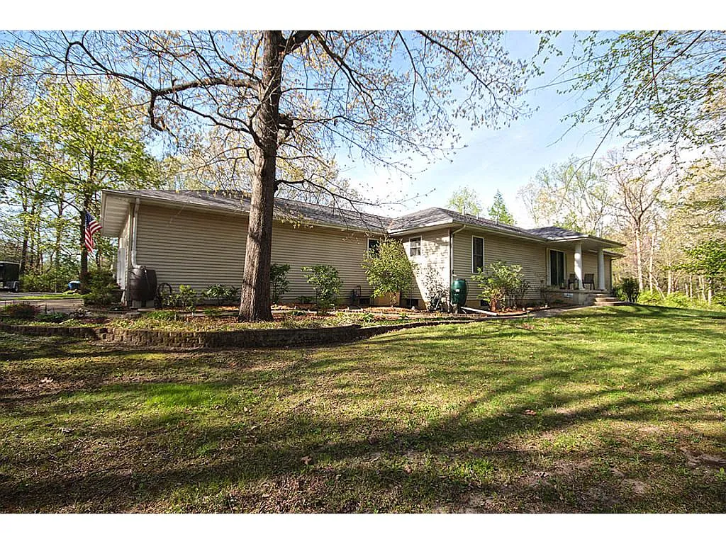 2625 Haines Hill Rd photo 1