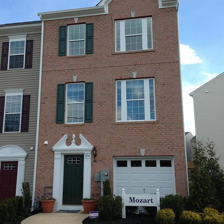Exterior (Front)