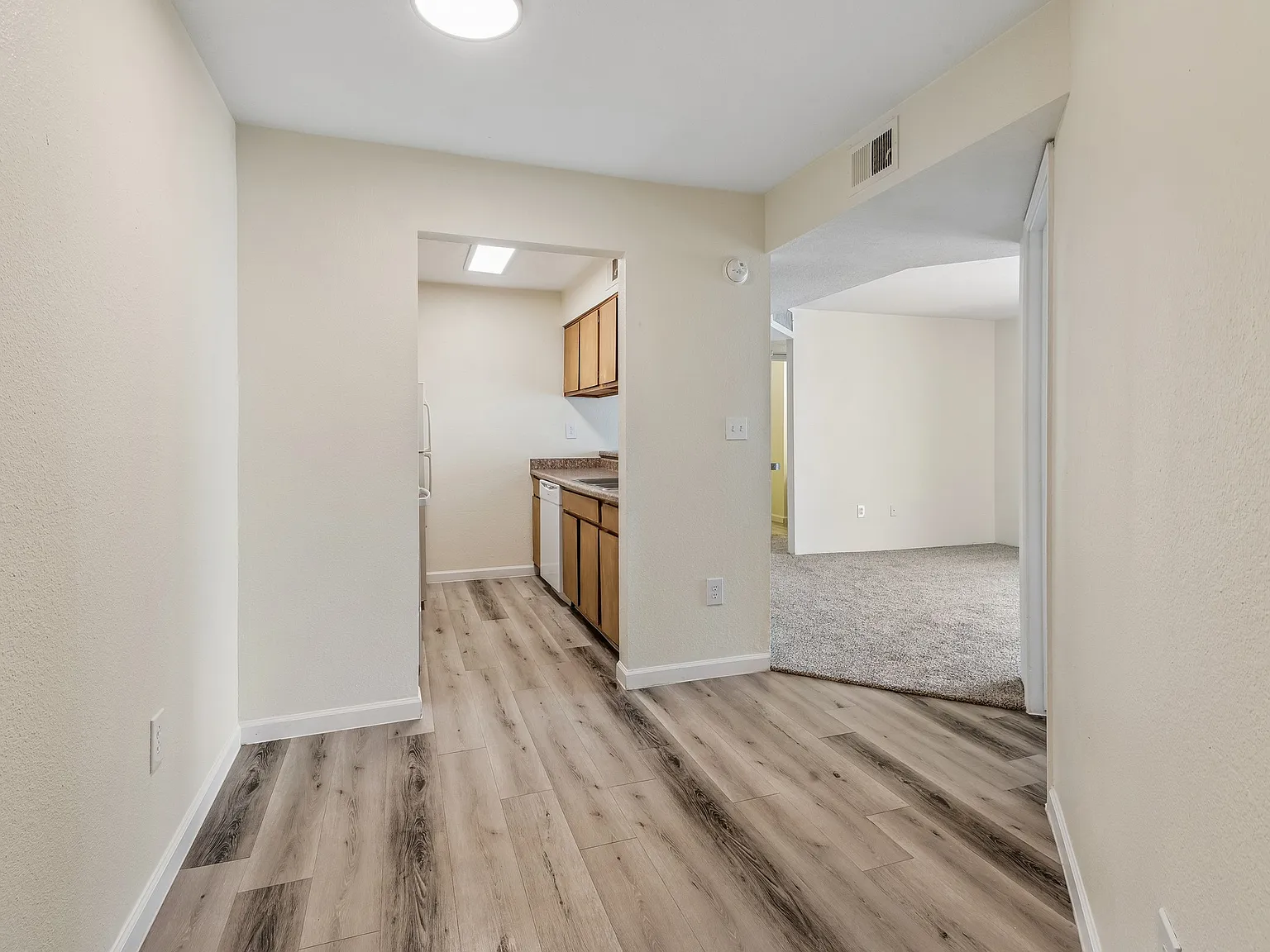 Tierra Pointe — Photo 2