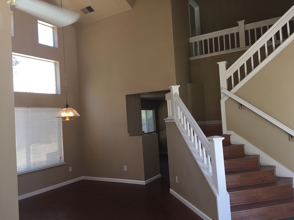 2nd image of 9522 Village Tree Dr