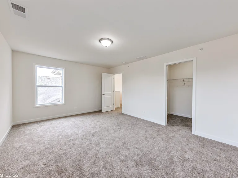 29 Olympus Dr — Photo 5