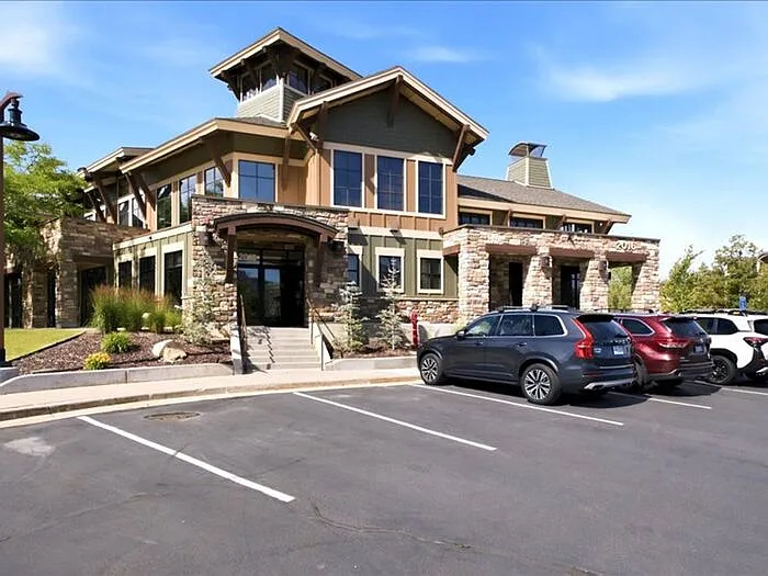 2113 E Glamis Ct — Photo 29