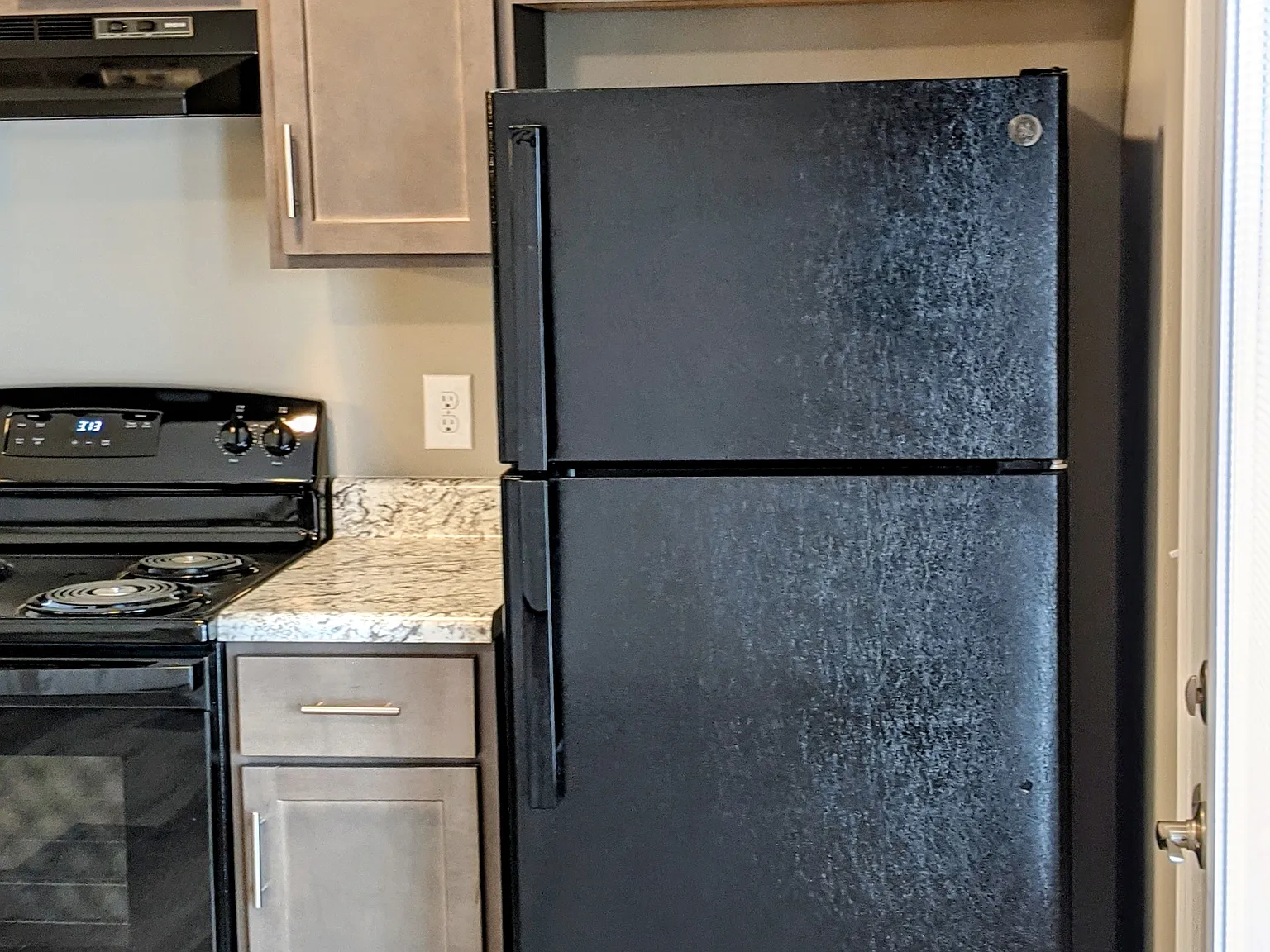 River Pointe Apartments - 12522-202 — Photo 4