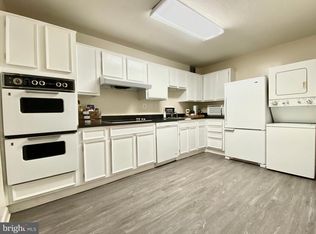 309 Yoakum Py #312, Alexandria, VA 22304