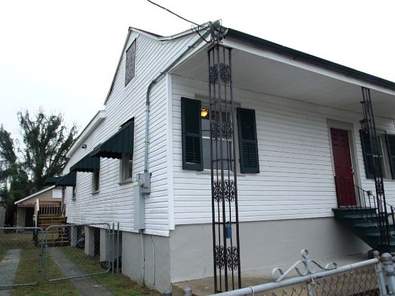 2nd image of 8718-18.5 Jeannette