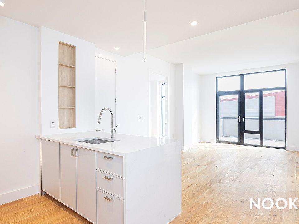 1st image of 38-38 32nd St #915