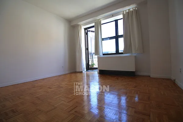 Rented by Mason Group LLC | media 28