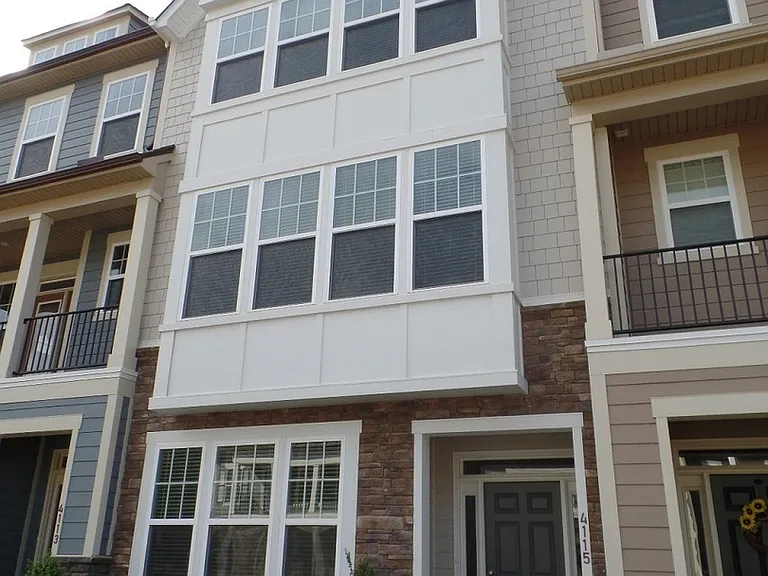 4115 Prospect St — Photo 3