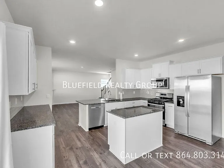 380 Fenwick Dr — Photo 8
