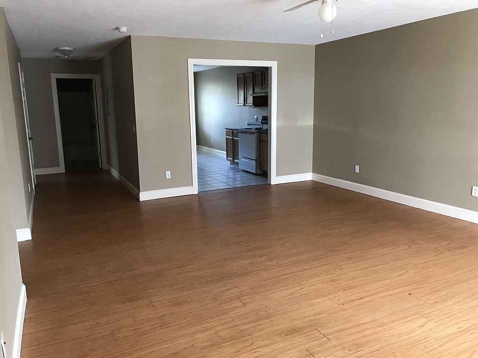 1st image of 140 Welch Dr
