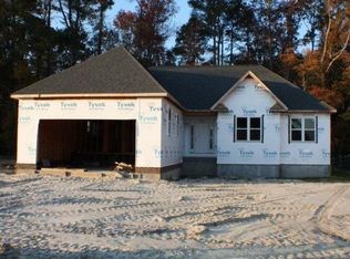 58 Hannah Dr, Chocowinity, NC 27817