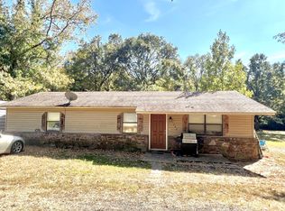 1042 Paradise Acres Rd, Russellville, AR 72802