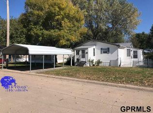 54 York Mobile Plz, York, NE 68467