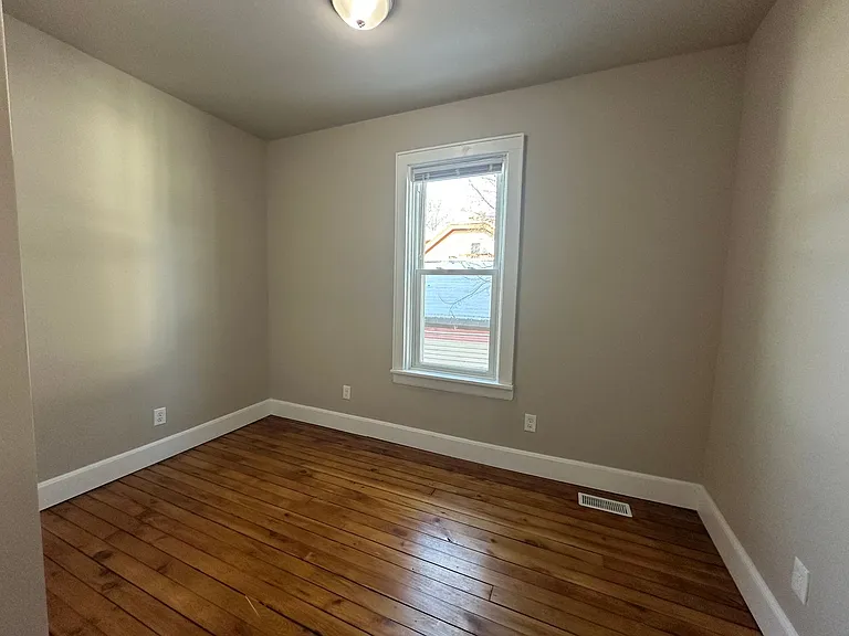 3860 N 19th Pl — Photo 15