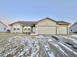 2645 Claremont Dr, Beloit, WI 53511