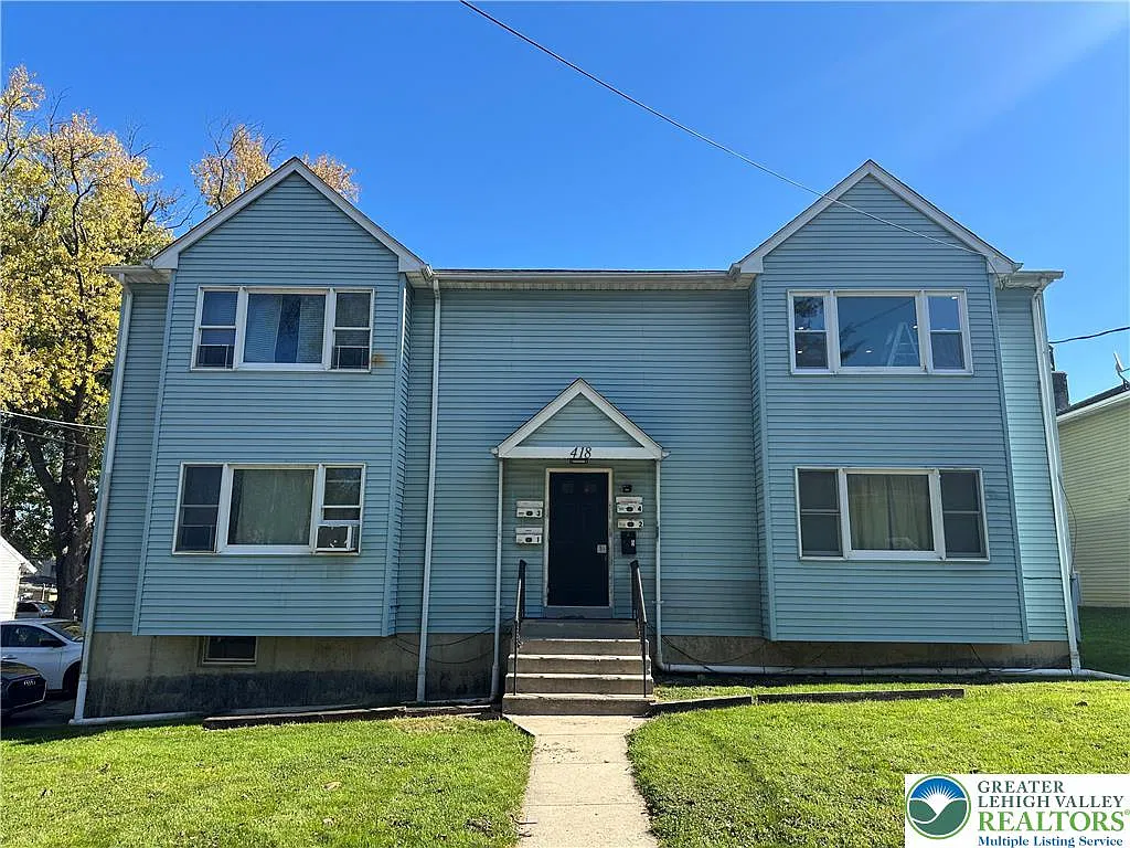2 bed, 1.0 bath, 850 sqft, $1,600 — Photo 1