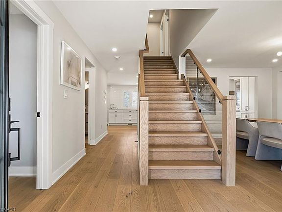 5th image of 204 Falling Brook Dr