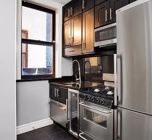 219 E 23rd St #4 — Photo 5