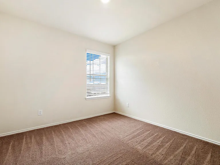 217 Innisfree Rd — Photo 17