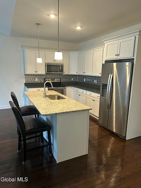 4th image of 36 Weston Way